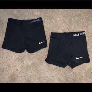 2 pairs Nike pro spandex